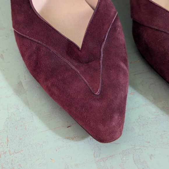 Burgundy Manolo Blahnik Kitten Heels in Suede size 38 - Sold as Is - Picture 7 of 11
